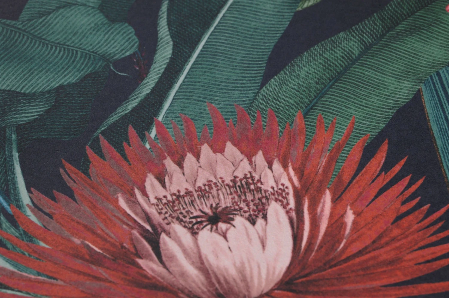 Tapete Livia Wasserblau 3 Tapete Livia Wasserblau – Bild 3