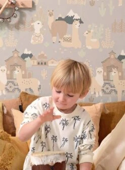 Tapete Lama Village Hellgrau