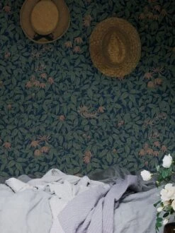 Tapete Linnea Garden Schilfgrün -ferm LIVING Verkäufe Linnea B 875152 2880x1440