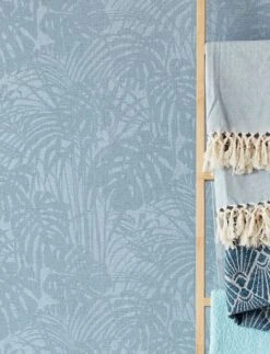 Tapete Persephone Pastellblau Glitzer