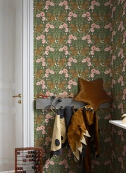 Tapete Pihla Kieferngrün -ferm LIVING Verkäufe Pihla C 485331 2880x1440