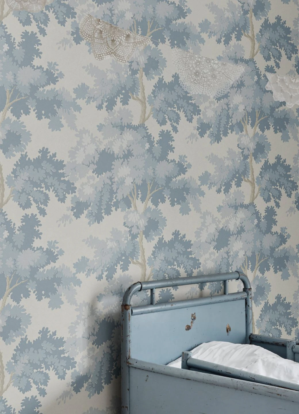 Tapete Raphael Trees Hellblau 1 Tapete Raphael Trees Hellblau