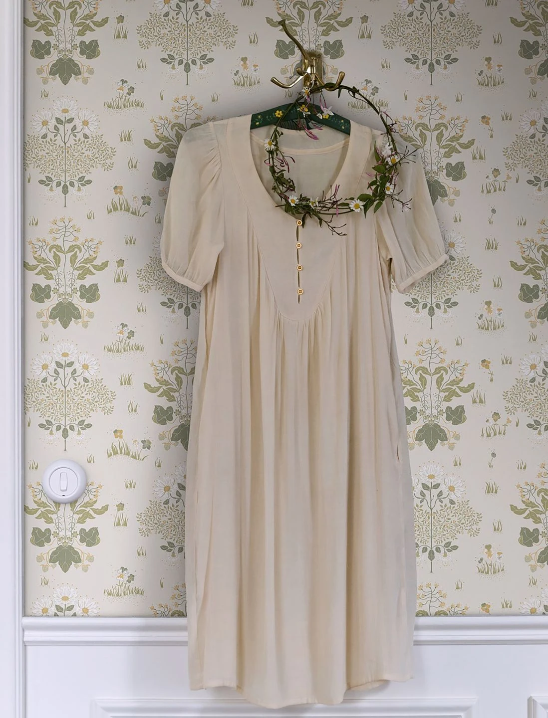 Tapete Tapani Hellgrau 1 Tapete Tapani Hellgrau